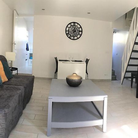 Appartamento Duplex Bellifontain Au Coeur De Fontainebleau Esterno foto